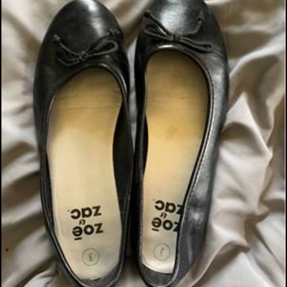 Dress shoes